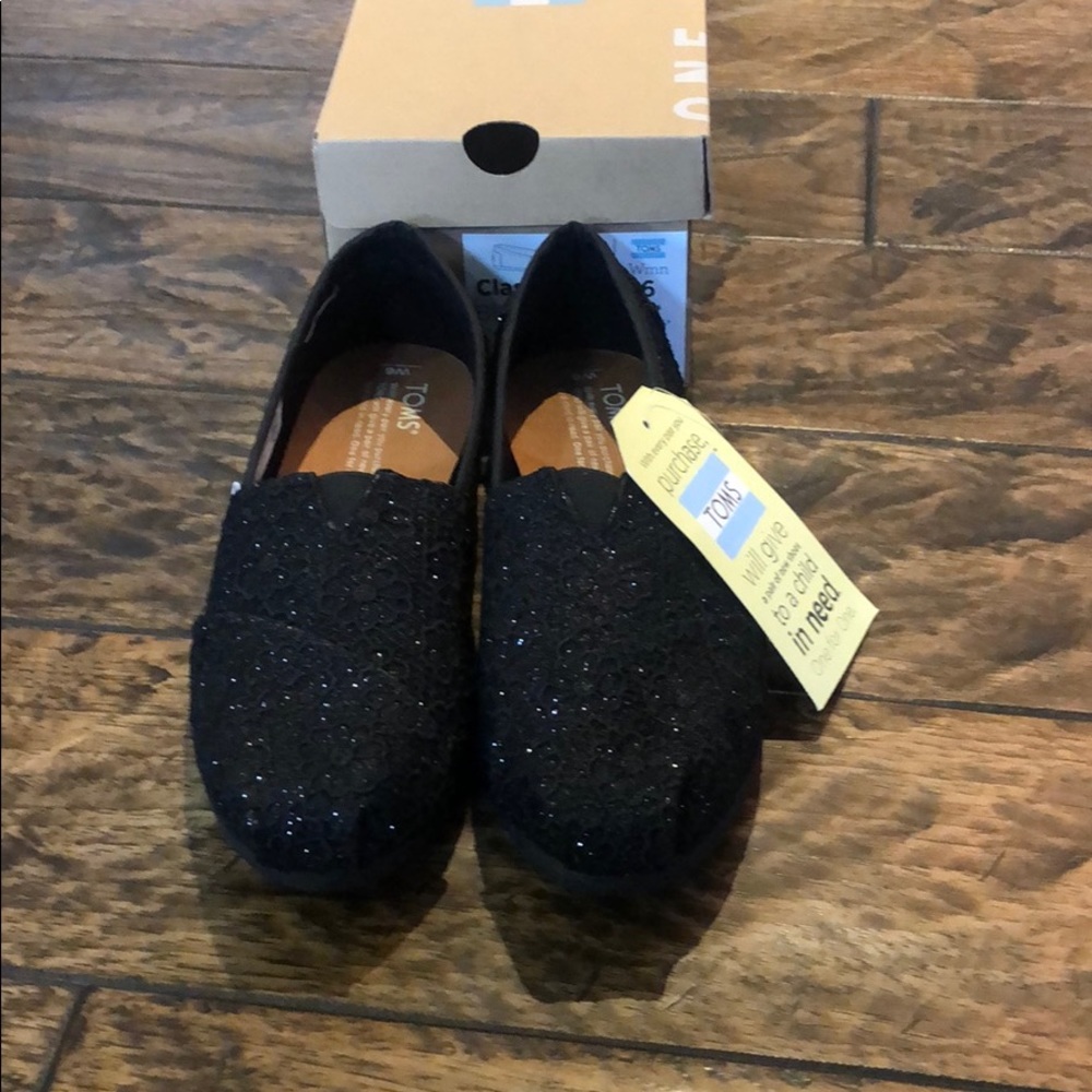 TOMS black crochet Glitter